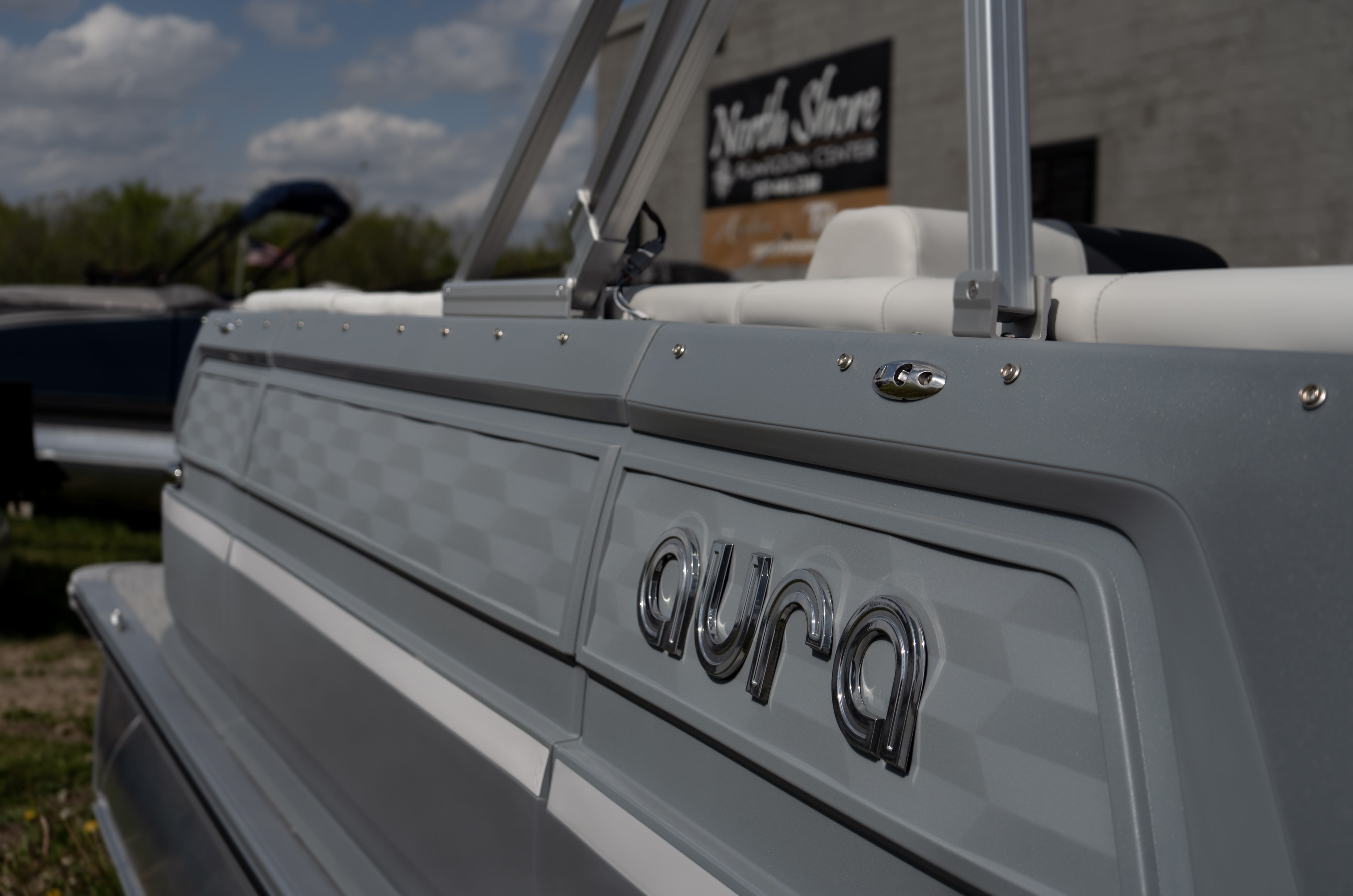 2026 Avalon Aura Quad Lounger Pontoon