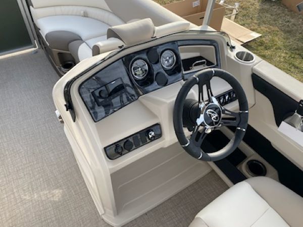 2023 Avalon LSZ Cruise 2 1985 Pontoon