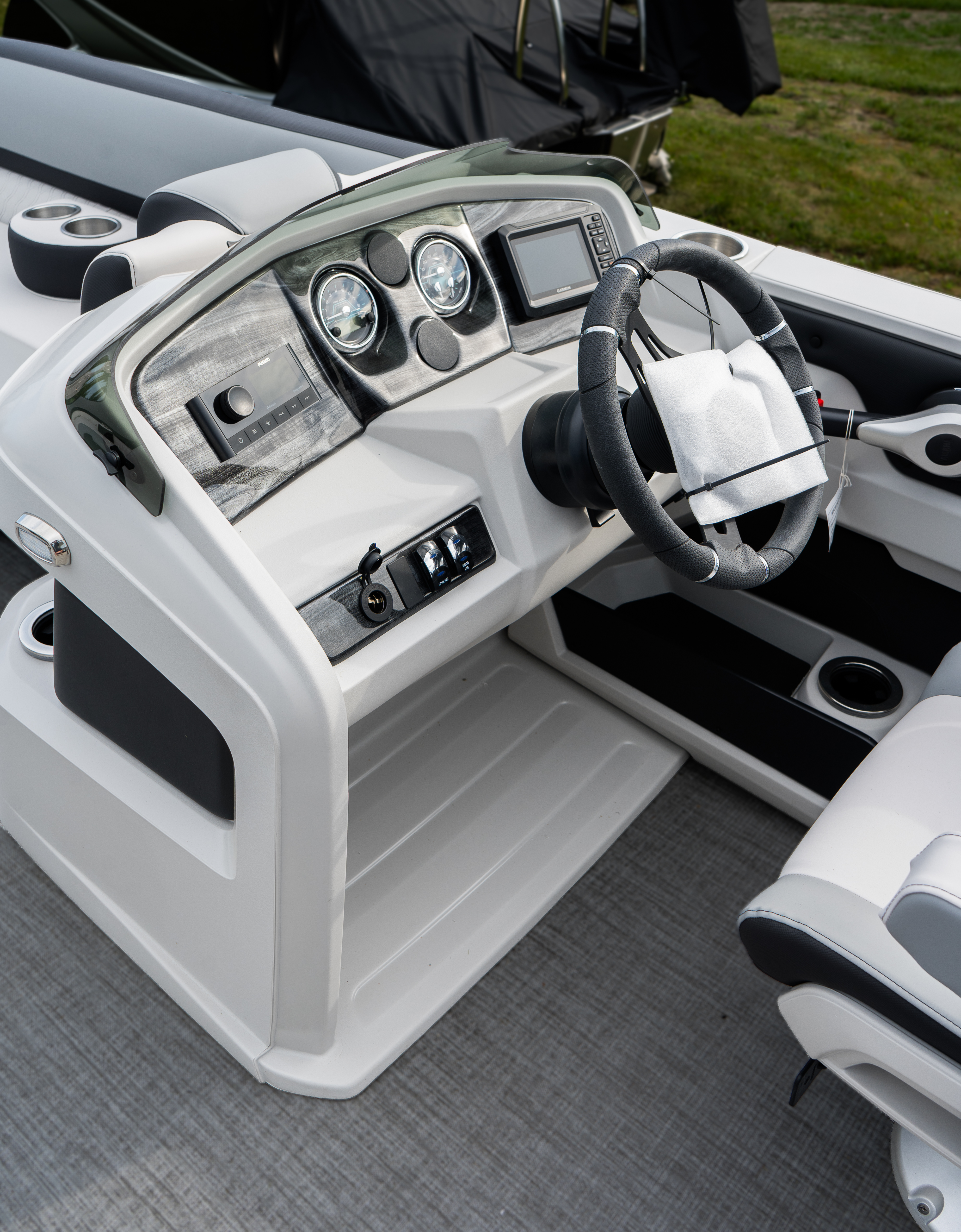 2026 Avalon LSZ Cruise  Pontoon