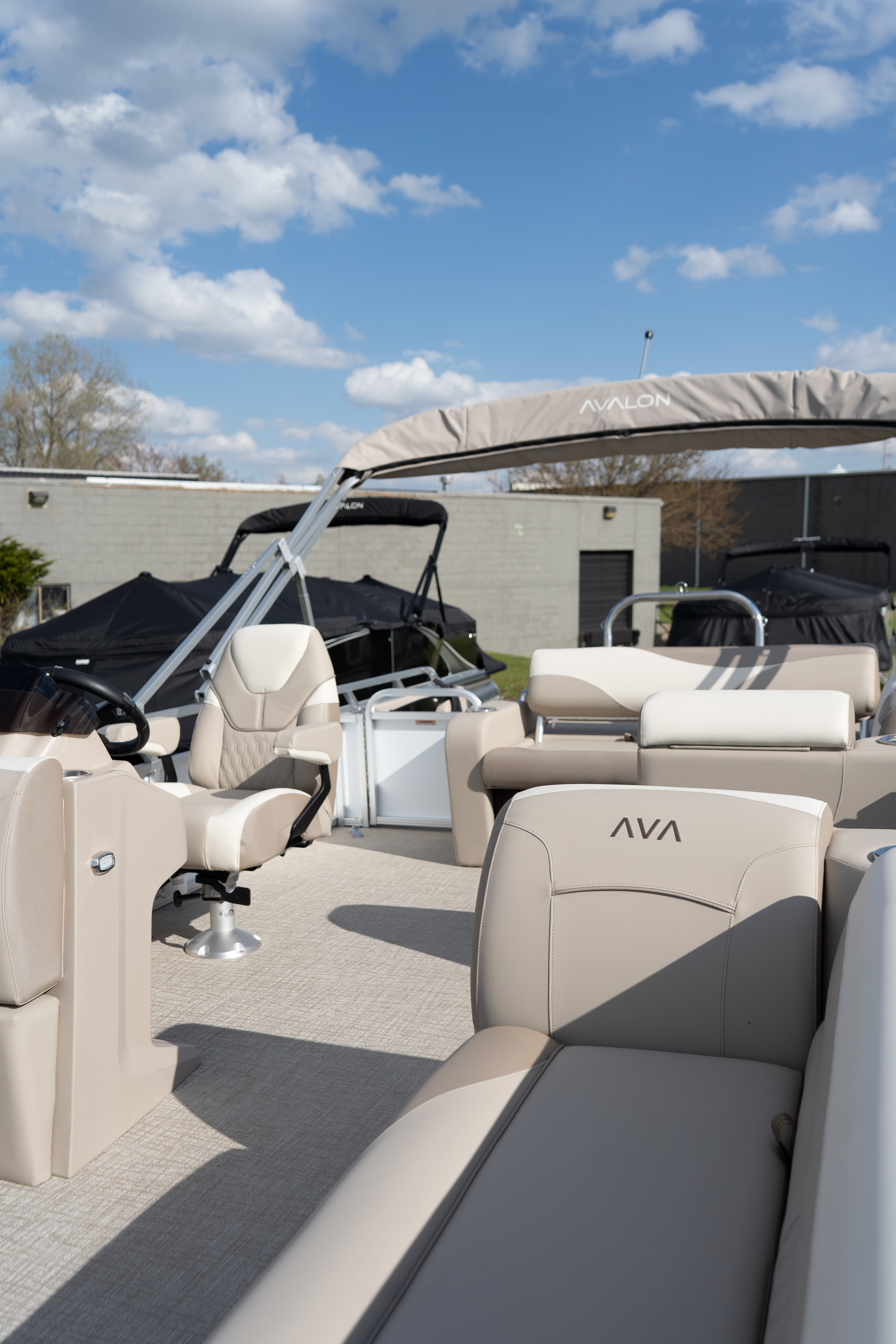 2026 Avalon Venture 85 Versatile Rear Bench Pontoon
