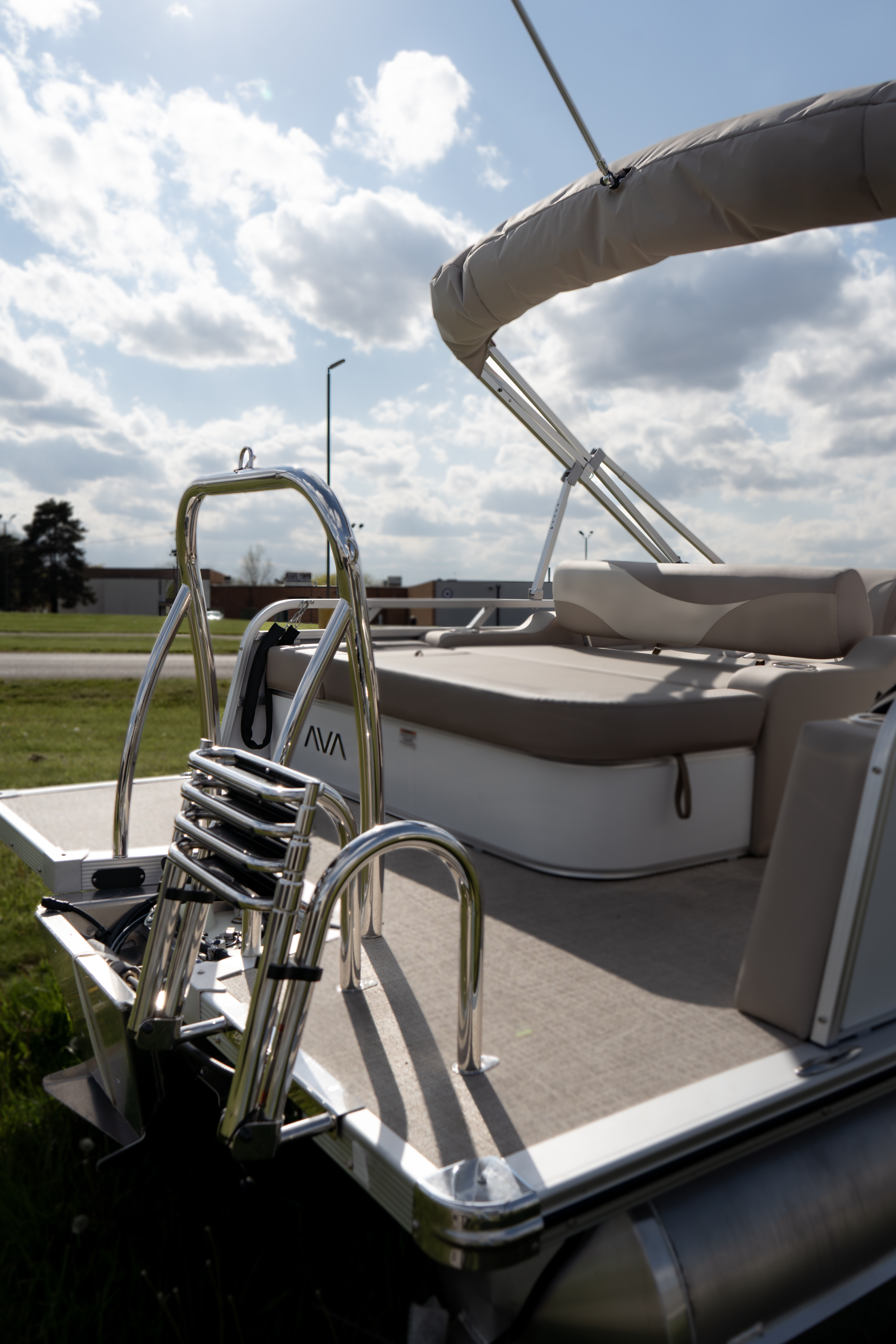 2026 Avalon Venture 85 Versatile Rear Bench Pontoon