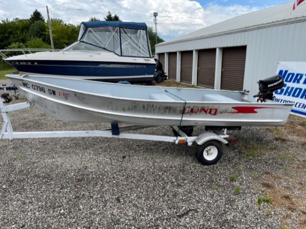 2004 Lund Fishing Boat with Trailer Inboard-Outboard